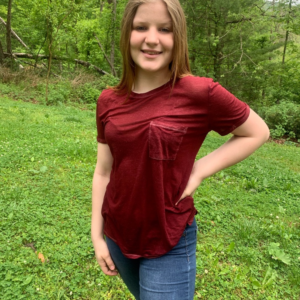Super cute red tee